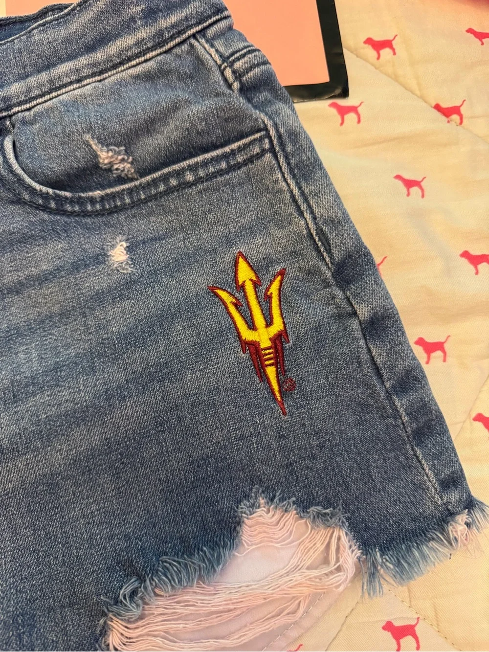 VS PINK VINTAGE Y2K CUTOFF DISTRESSED JEAN SHORTS ASU ARIZONA STATE SUN DEVILS 4